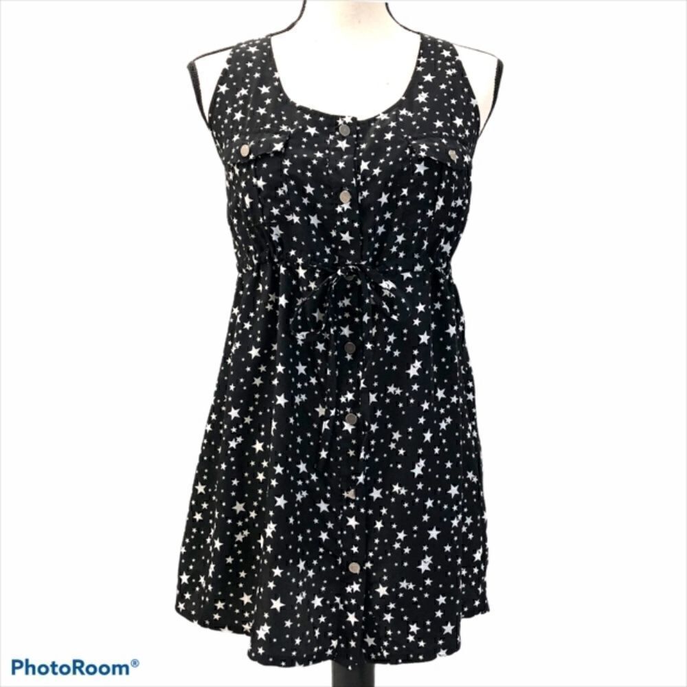 Hommage Sleeveless Tunic with a Tie Waist